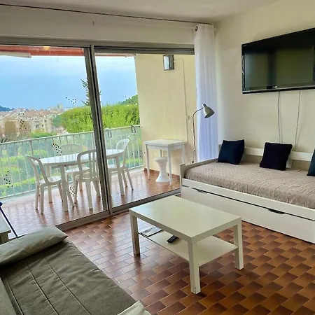 Apartment Terrasse Piscine A Sainte-Maxime